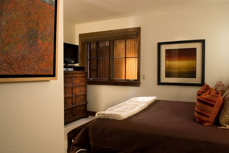 Cloud Nine - Four Bedroom Home