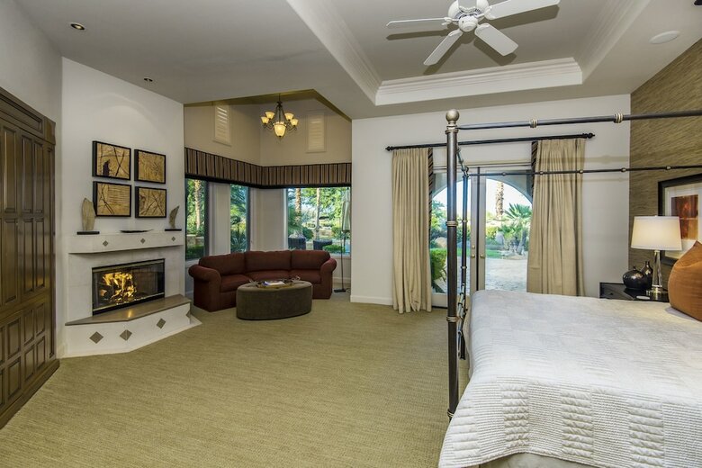 Villa Rat Pack Retreat - Four Bedroom Home