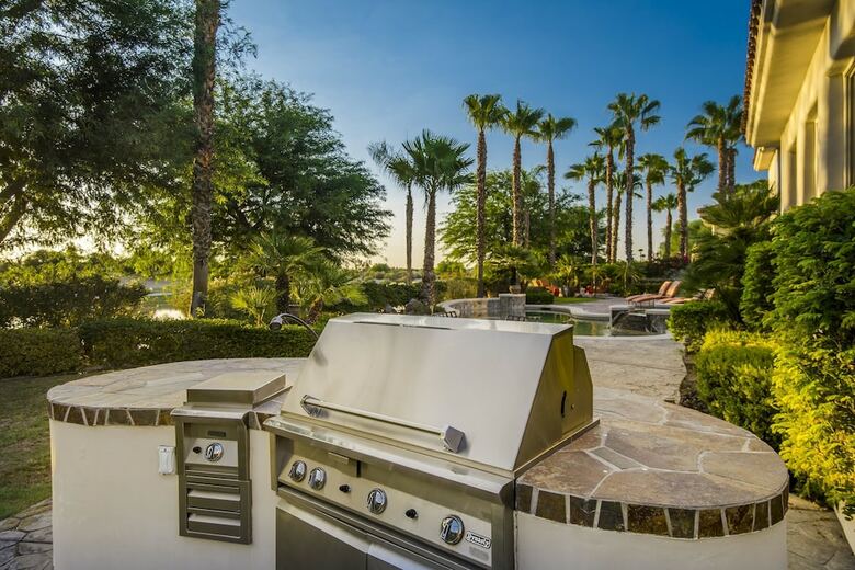 Villa Rat Pack Retreat - Four Bedroom Home