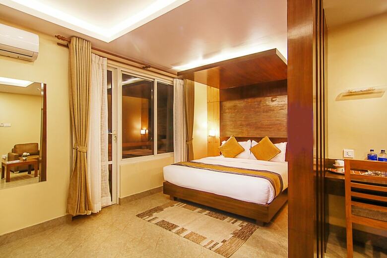 Hotel Lake Paradise