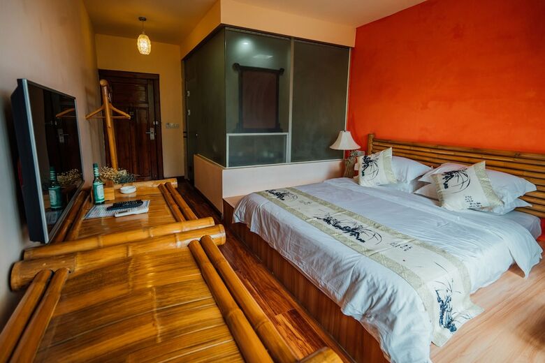 Green Peak Resort