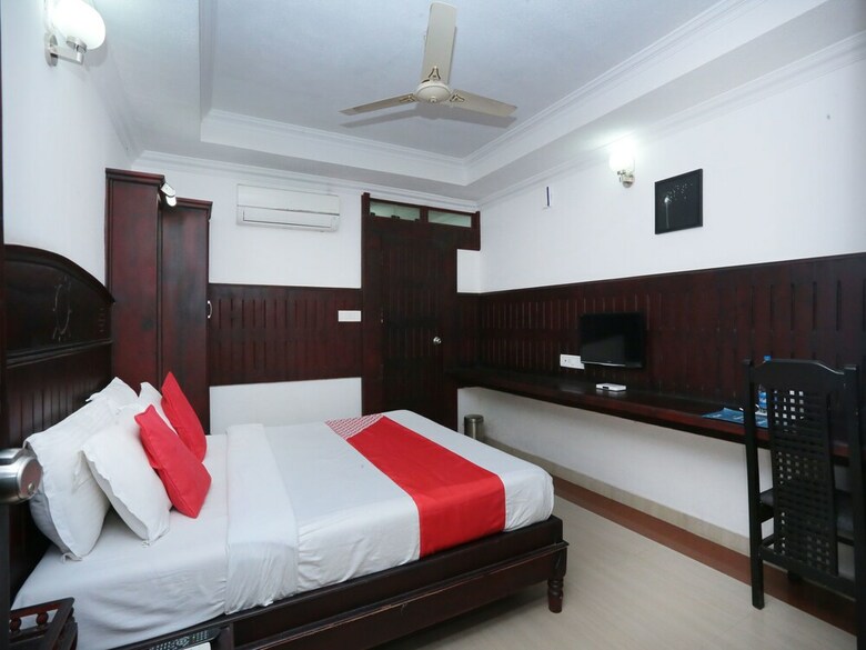 Hotel Oyo 3020 Sheelisach Inn