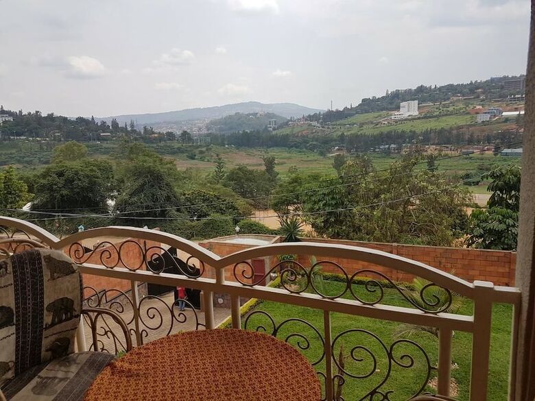 Hotel Mubwiza Courts