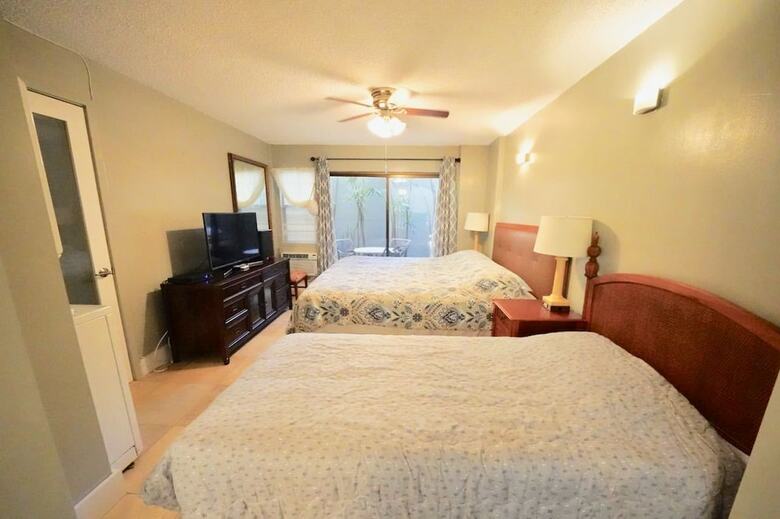 Apartamentos Waikiki Garden Villa