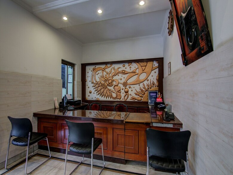 Hotel Oyo 14670 Saaket Residency