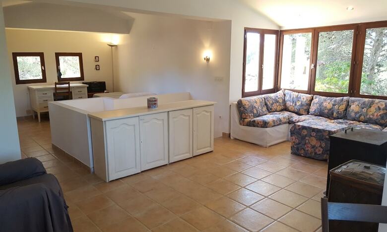104695 -  Villa In Tamariu
