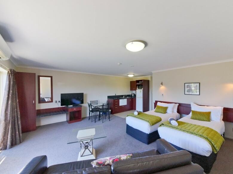 Avenue Motor Lodge
