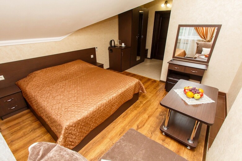 Hotel Golden Horseshoe