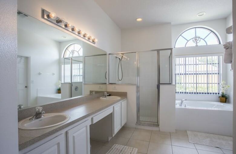 Legacy Park 326 - Five Bedroom Villa With Private Pool