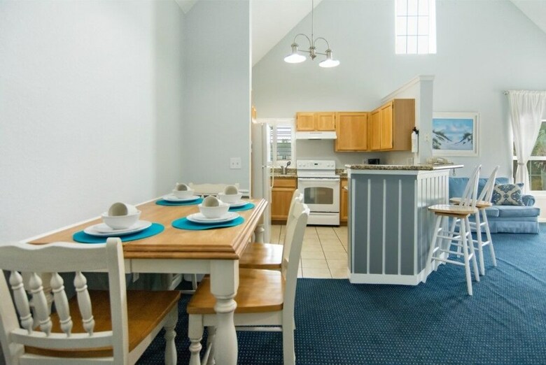 Runaway Beach Club 2202 - Three Bedroom Condo