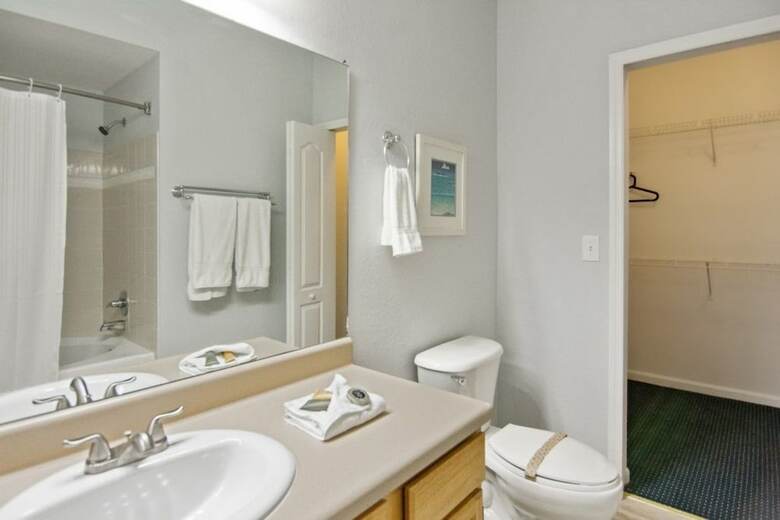 Runaway Beach Club 2202 - Three Bedroom Condo