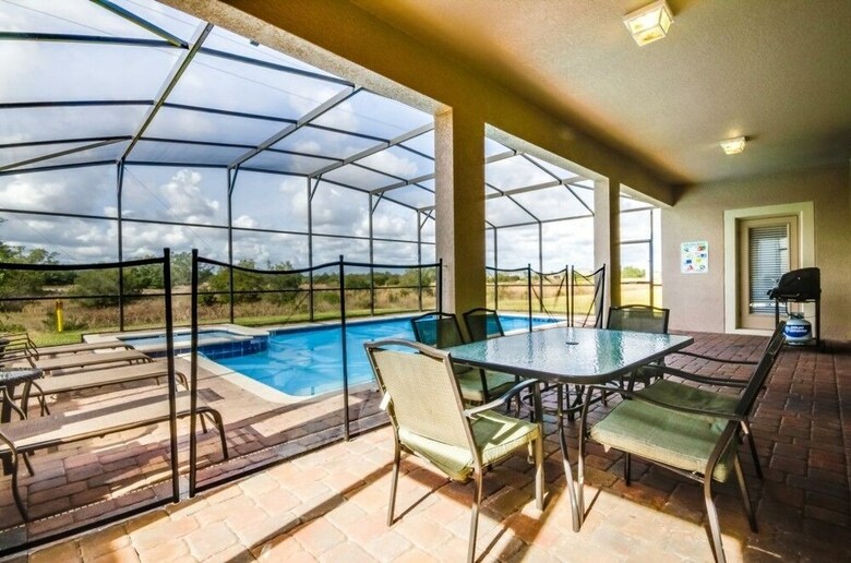Providence 2287 - Six Bedroom Villa With Private Pool