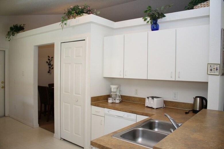 Florida Pines 195 - Four Bedroom Villa With Private Pool