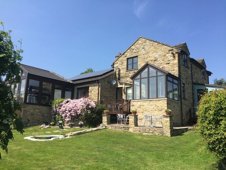Oak Lodge Bed & Breakfast