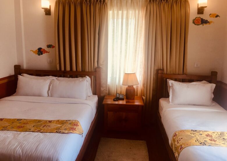 Three Jewels Boutique Hotel