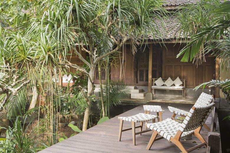Citrus Tree Villas - Layla