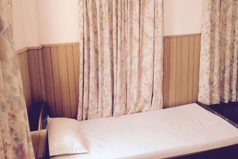 Hotel Dev Guest House