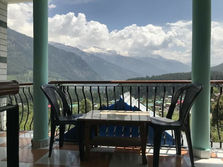 Bed & Breakfast Sharda House