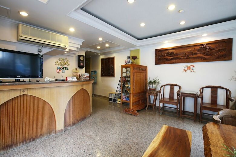 Long Shan Hotel