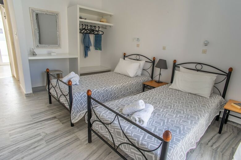 Hotel Marioly Studios