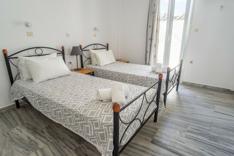 Hotel Marioly Studios
