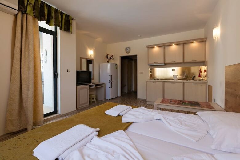Aparthotel Studio For Family With Kitchenette And Pool View