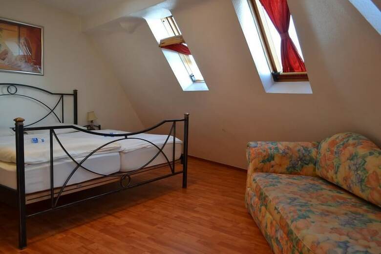 Hostal K�lnotel Hostel