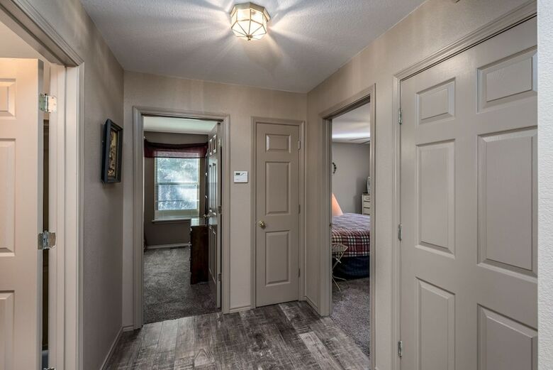 Chelsea House - Three Bedroom Cabin
