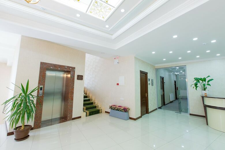 Navruz Hotel