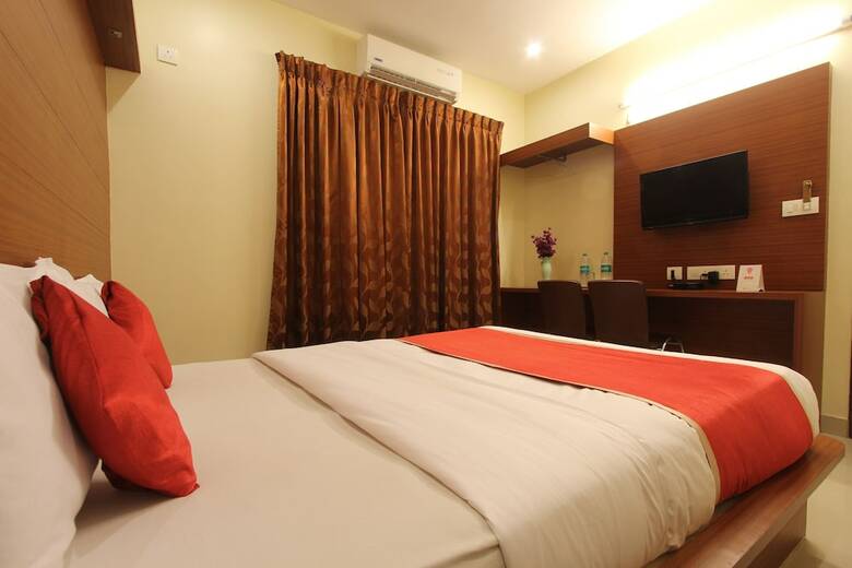 Hotel The Grand Inn