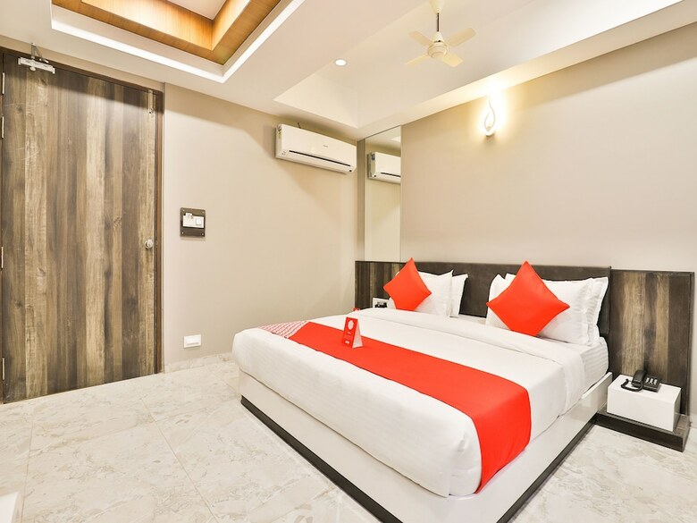 Oyo 10962 Hotel Om Balaji