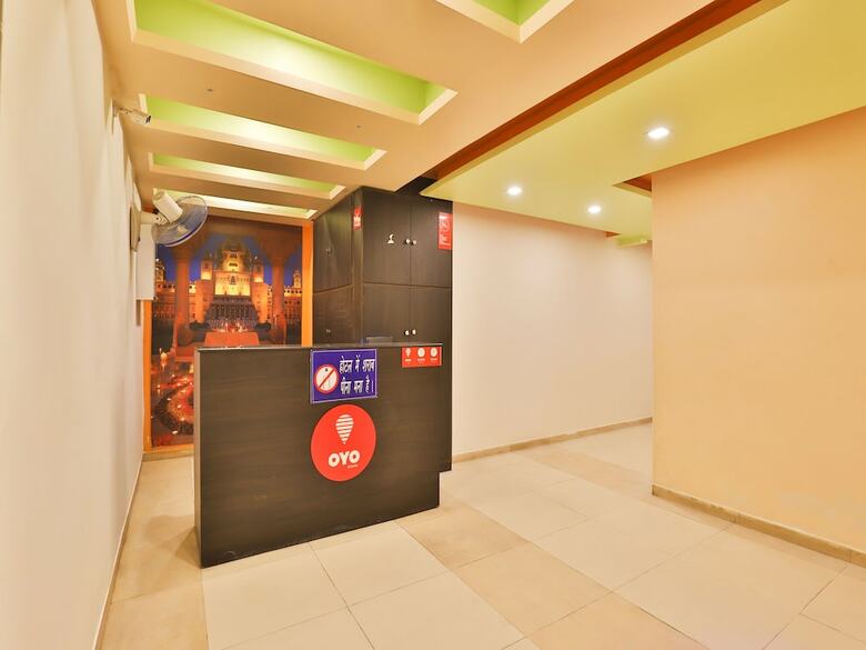 Oyo 12182 Hotel Shekhawat Palace