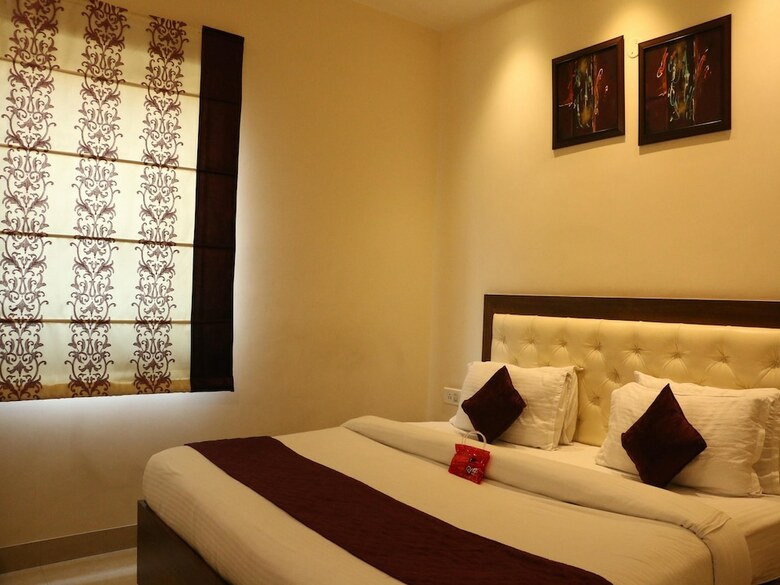Oyo 1896 Hotel Rk Grande