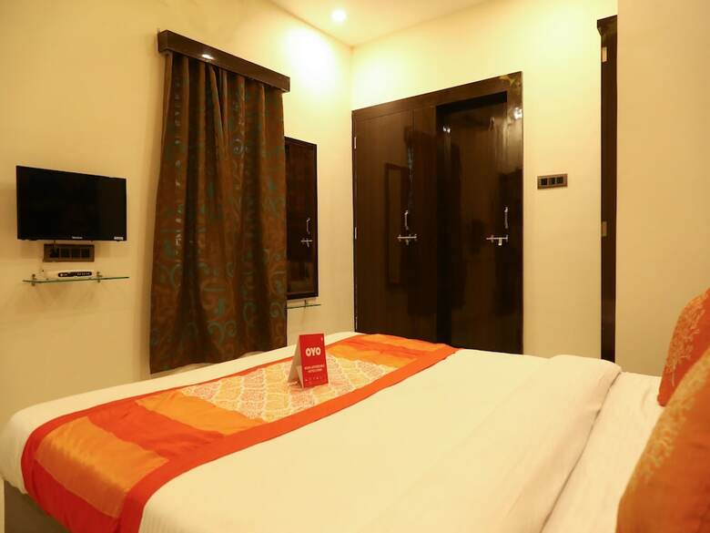 Hotel Oyo 10781 Parashar Legacy
