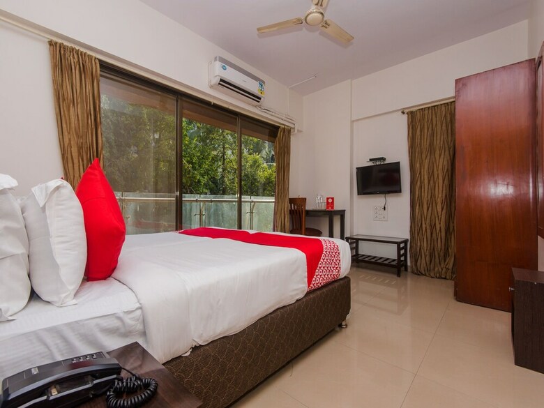 Hotel Oyo 633 Ontime Luxurious Apartment