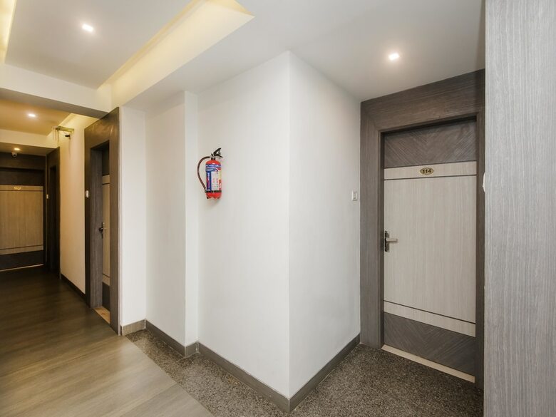 Oyo 13468 Hotel Jai Malhar Residency