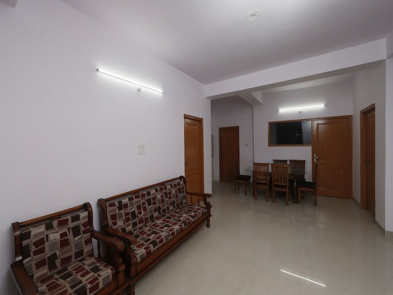 Apartamentos Oyo 12695 Home Cosy Studio Himuda Sanjauli