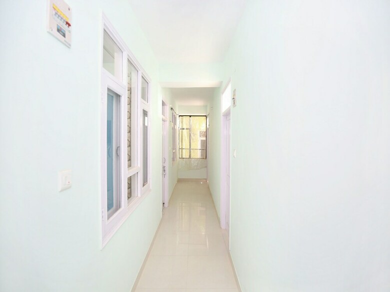 Hotel Oyo 12733 Home Hill View Lower Bharari