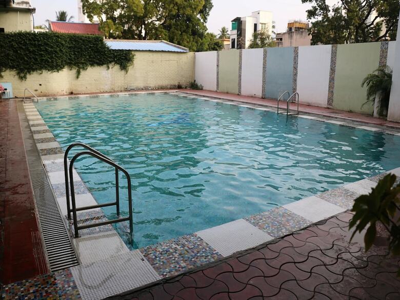 Oyo 3372 Hotel Good Luck