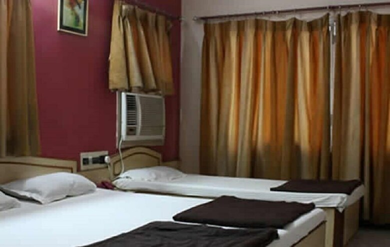 Hotel Uttam By Sky Stays