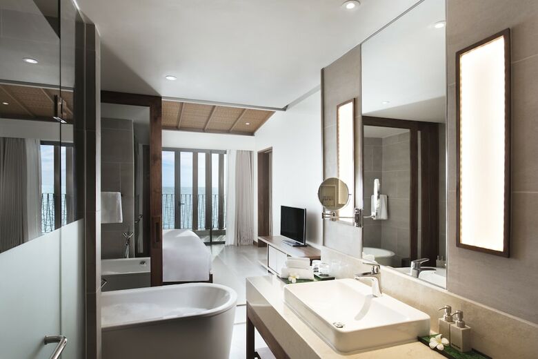 Hotel Dusit Princess Moonrise Beach Resort