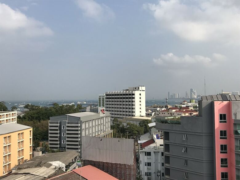 Pattaya Hiso Hotel