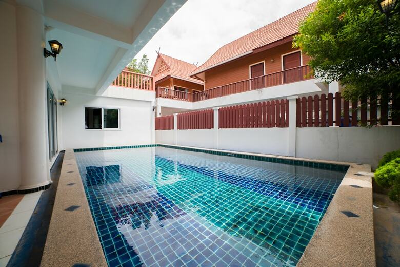 Naiyang Beach Private Pool Villa
