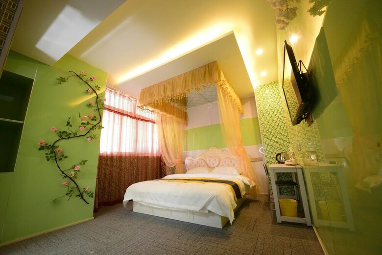 Qingdao Couples Boutique Hotel