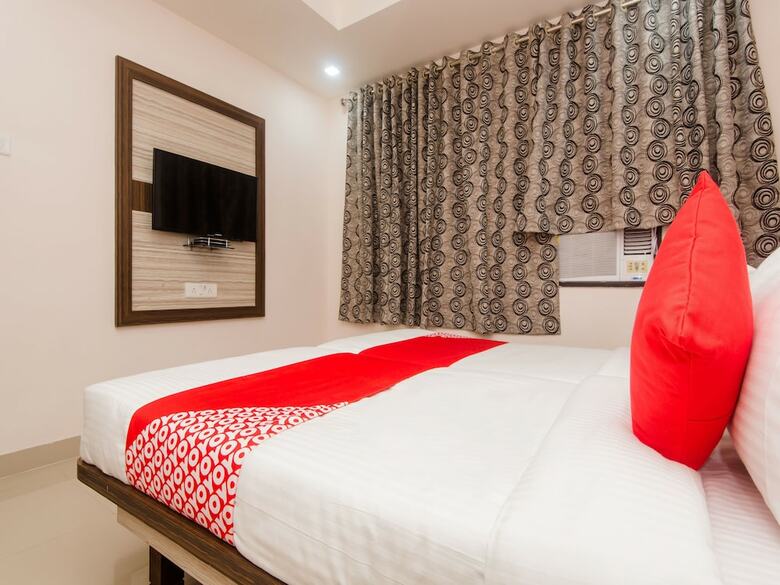 Oyo 13511 Hotel Gems