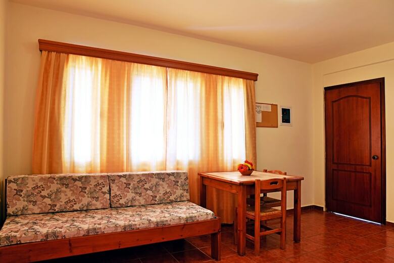 Iolkos Hotel Apartments