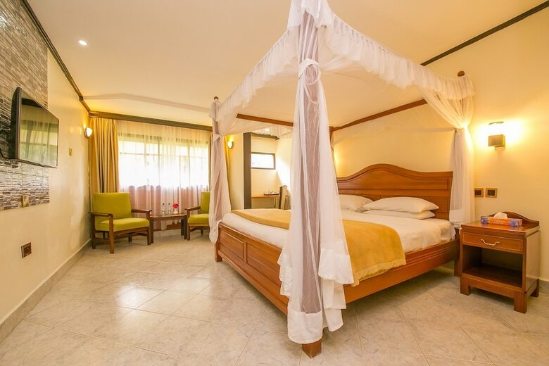 Green Hills Hotel