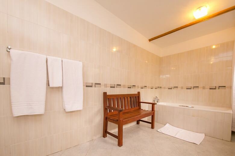 Green Hills Hotel