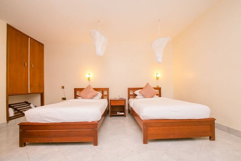 Green Hills Hotel