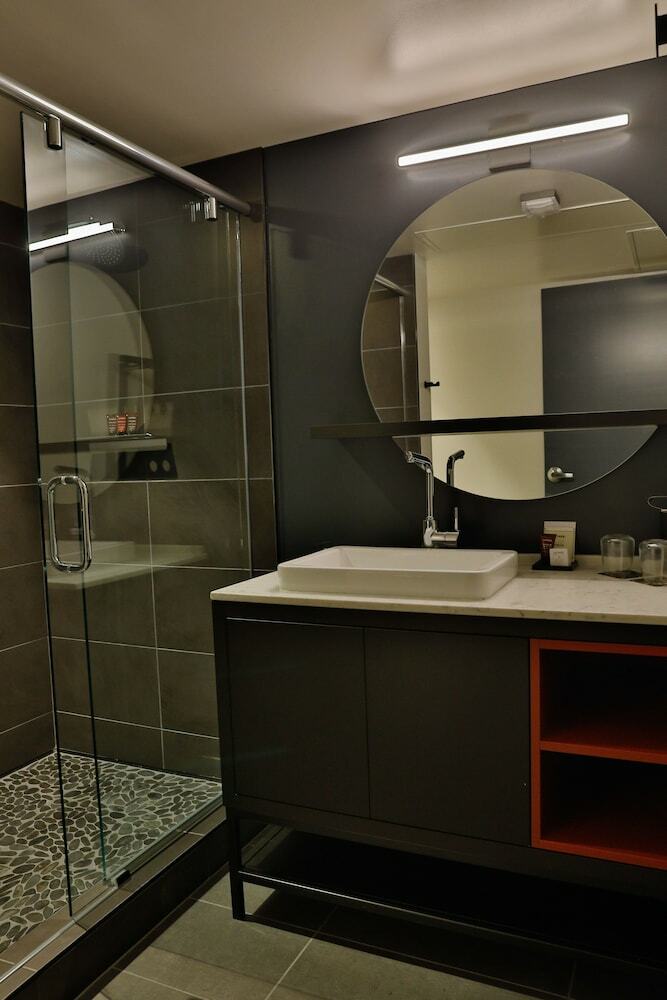 Hotel Lora